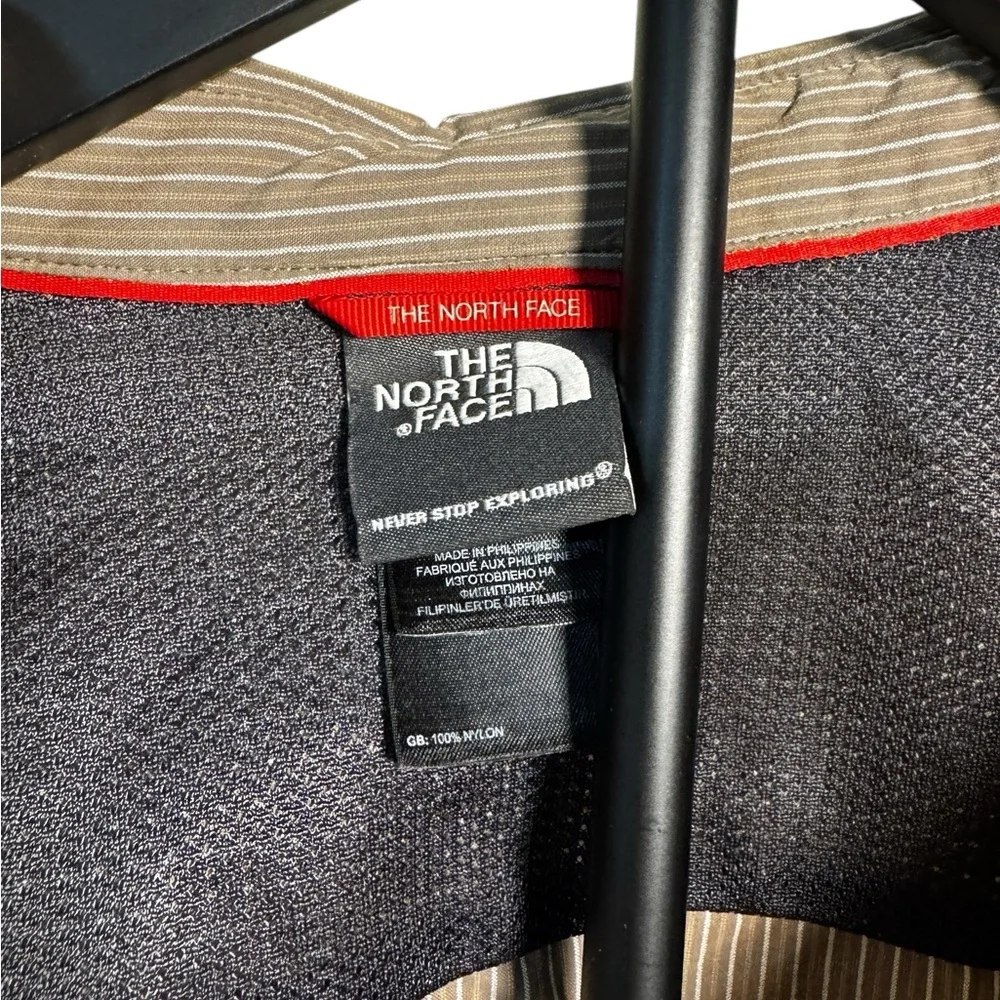 The North‎ face Mens XL Vented Nylon Roll Up Pinstripe Shirt
